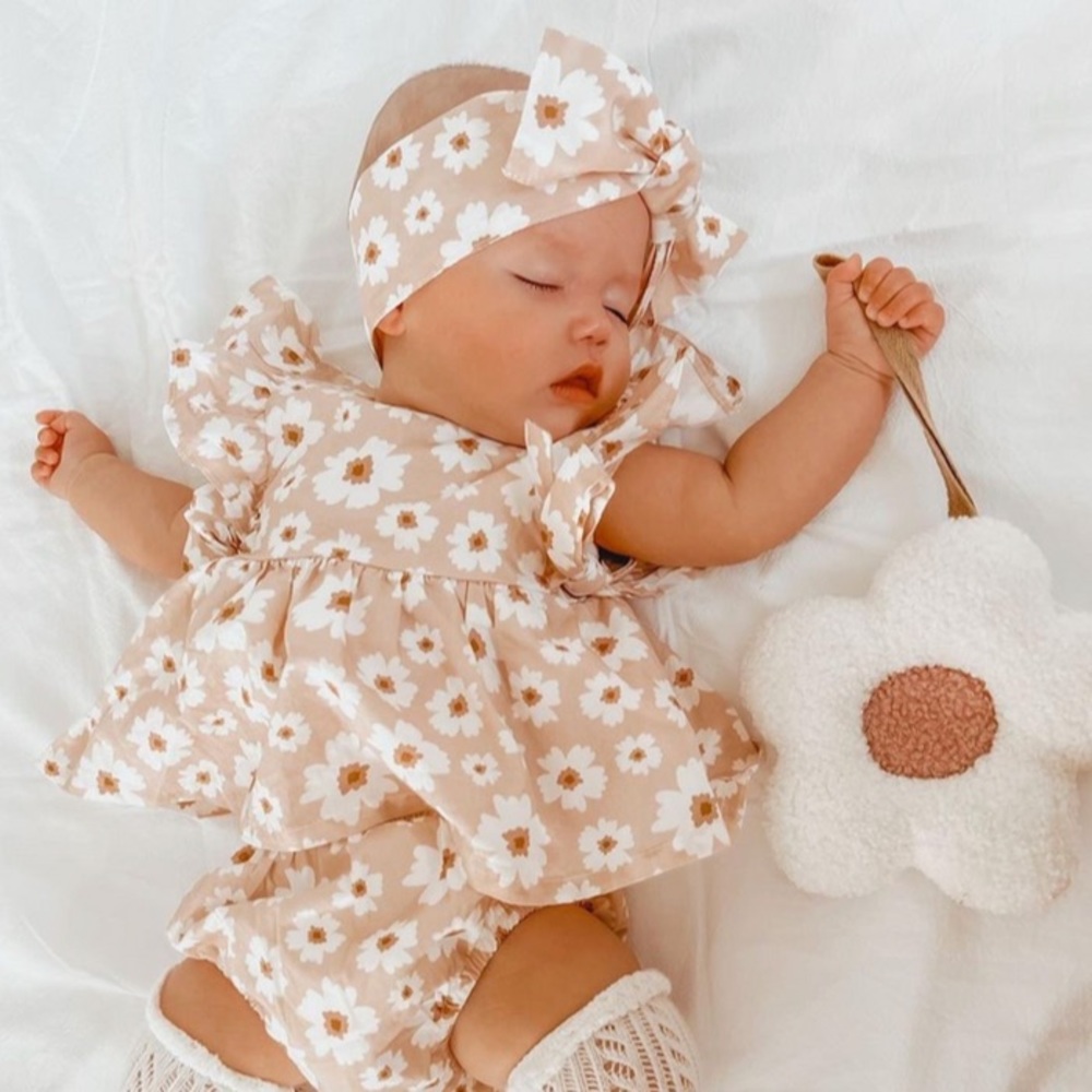 ARABELLA AND ROSE Brinley Two Piece Set